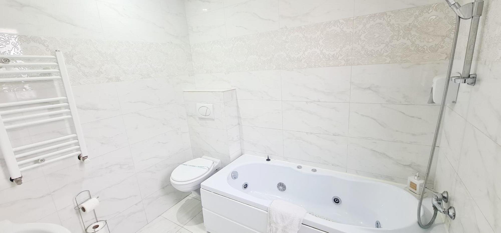 Pensiunea Red Rose Apartments Timisoara Ngoại thất bức ảnh